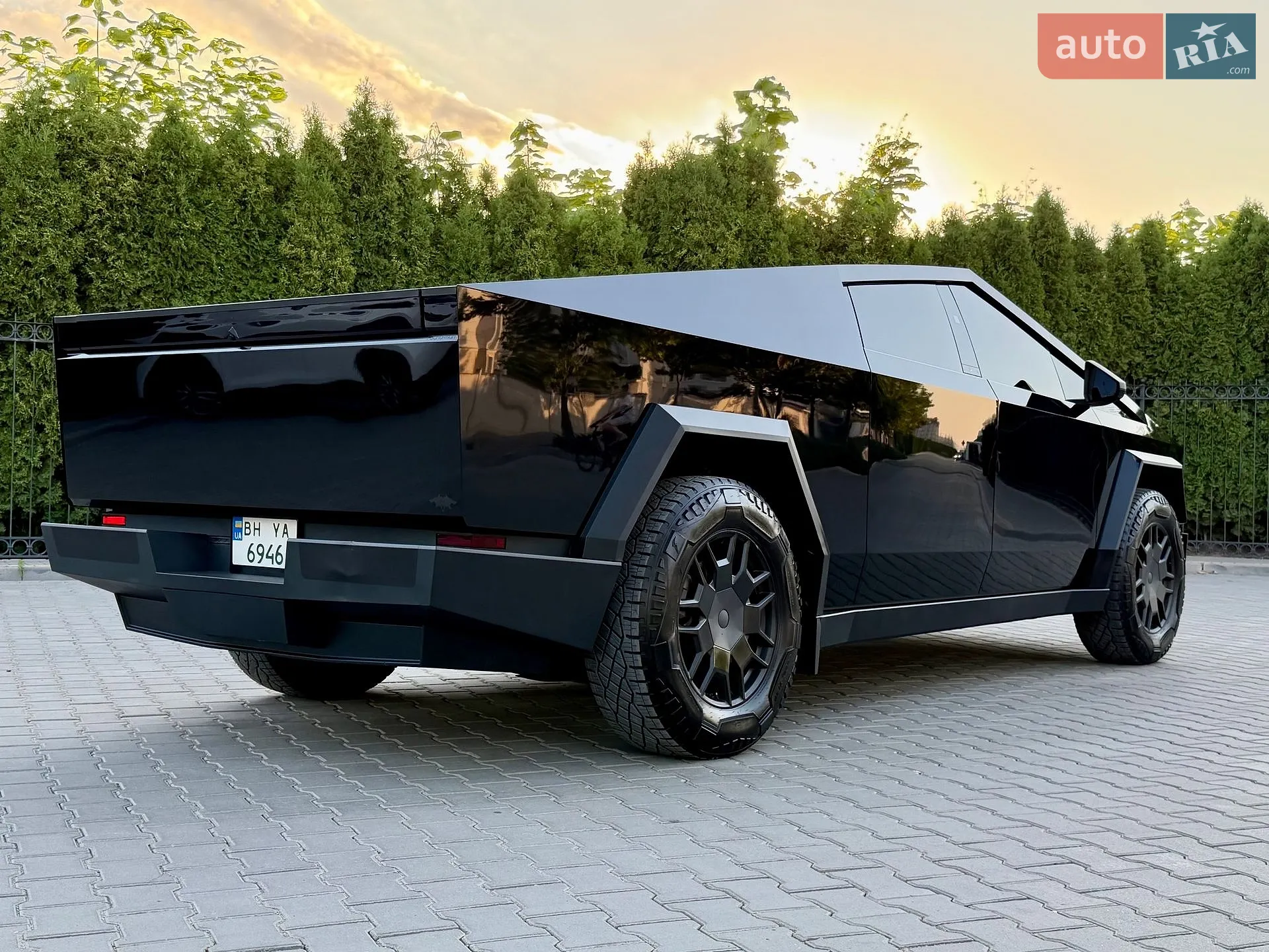 2024 Tesla Cybertruck - мініатюра 28