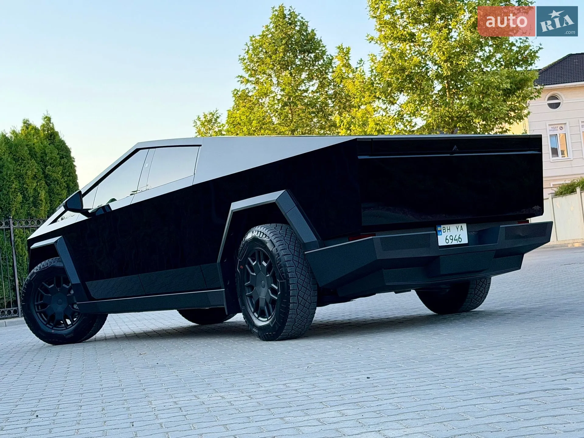 2024 Tesla Cybertruck - мініатюра 4