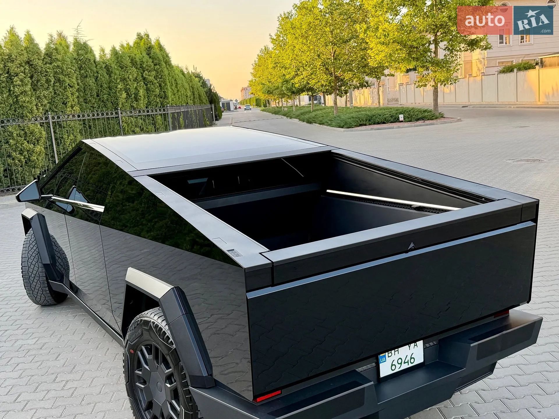 2024 Tesla Cybertruck - мініатюра 34