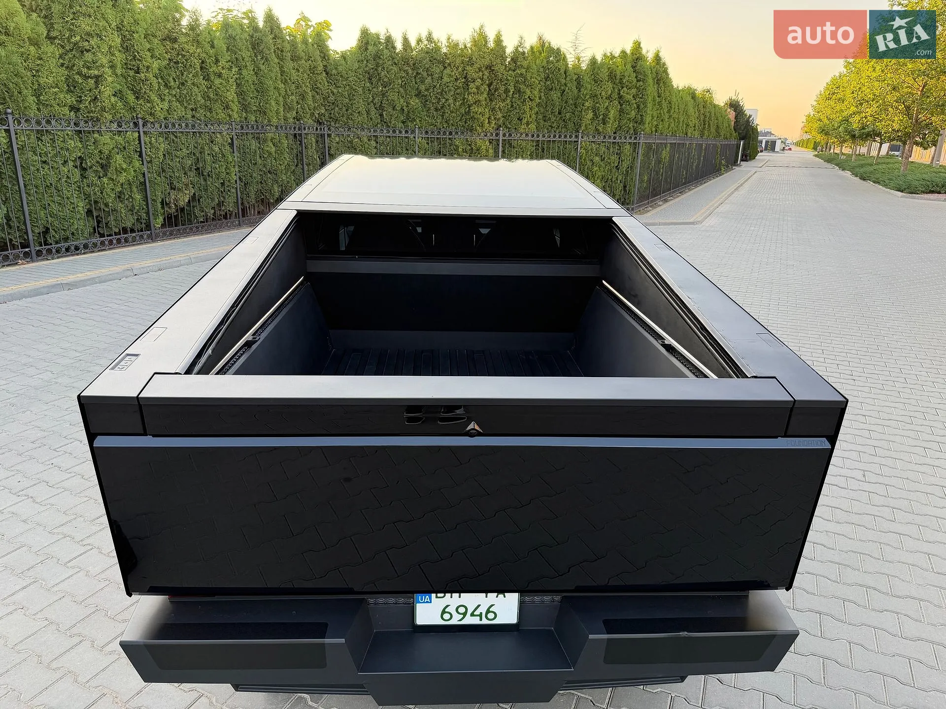 2024 Tesla Cybertruck - мініатюра 47