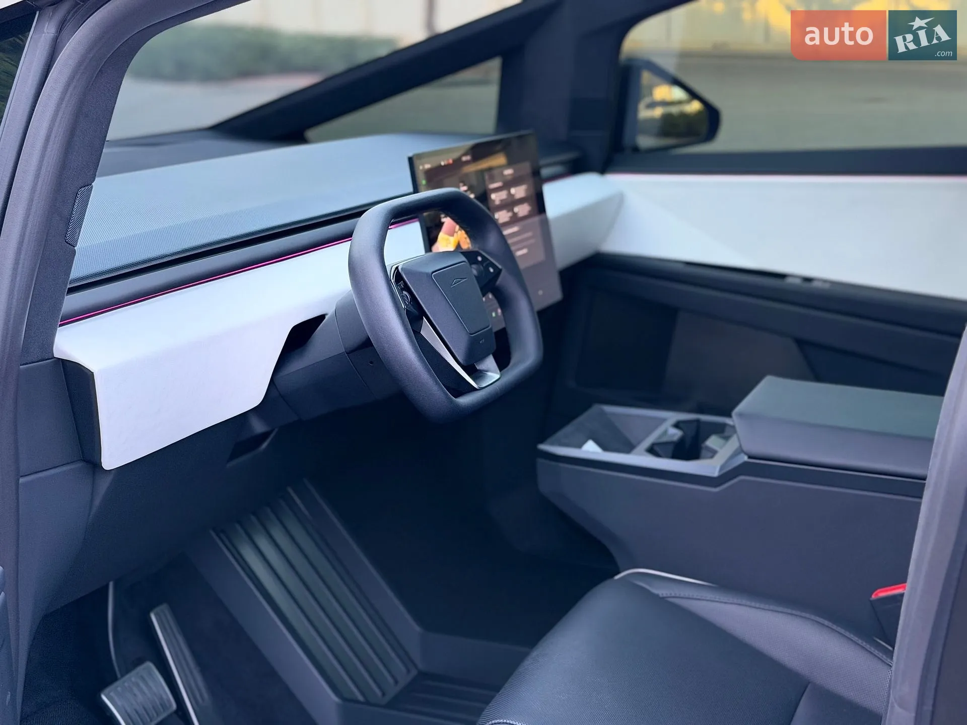 2024 Tesla Cybertruck - мініатюра 48