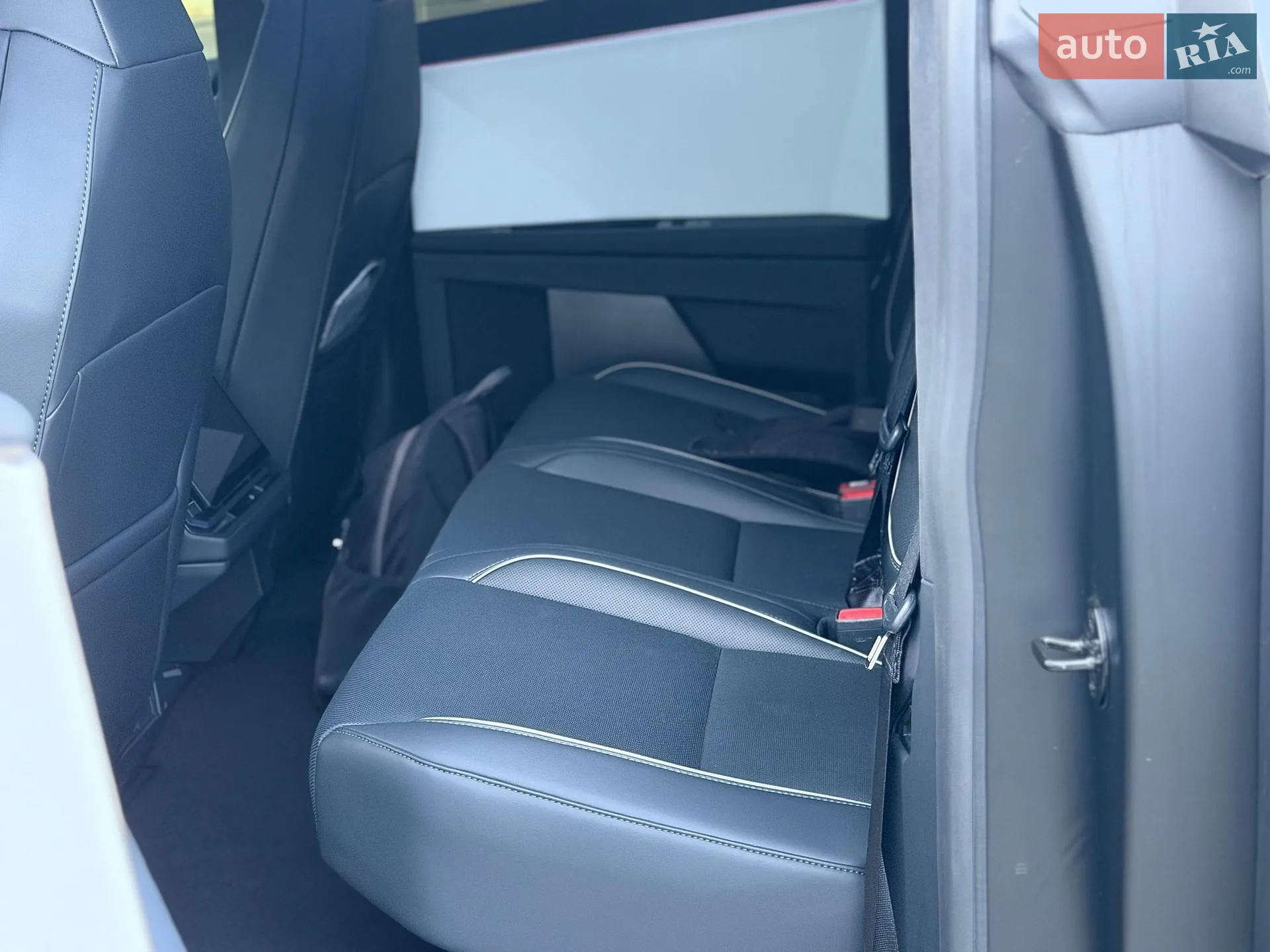 2024 Tesla Cybertruck - мініатюра 51