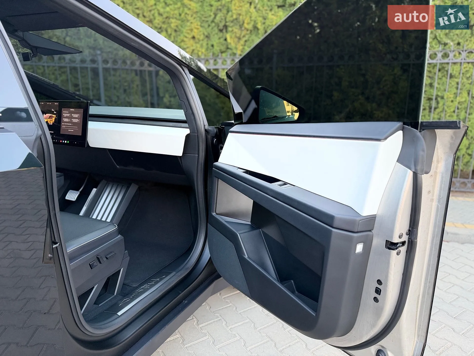 2024 Tesla Cybertruck - мініатюра 54