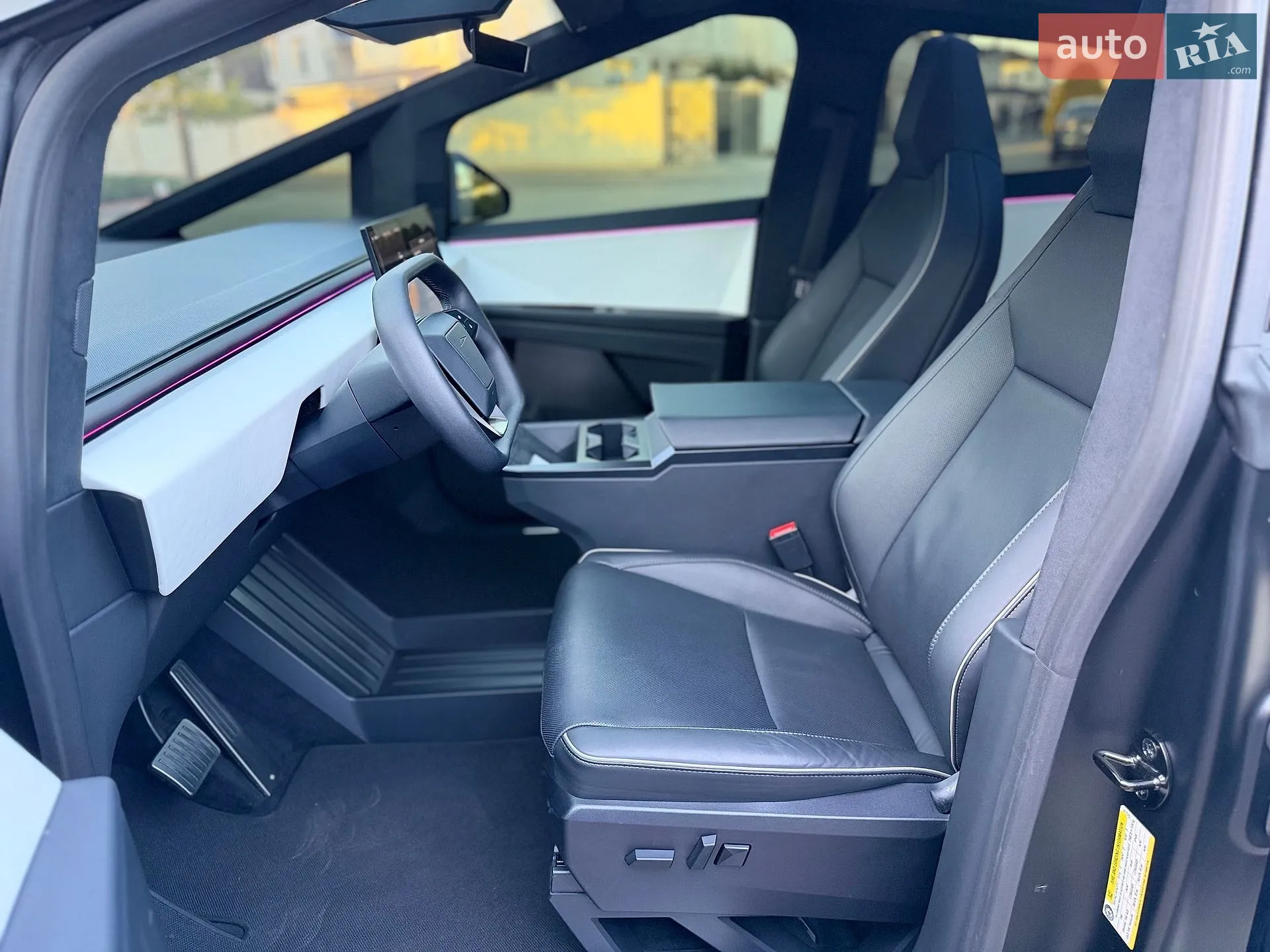 2024 Tesla Cybertruck - мініатюра 30