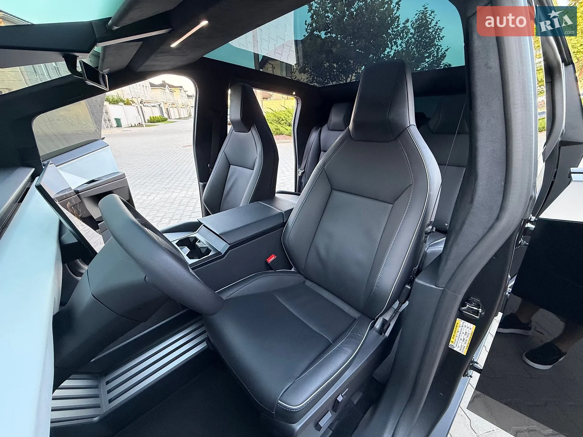 2024 Tesla Cybertruck - мініатюра 74