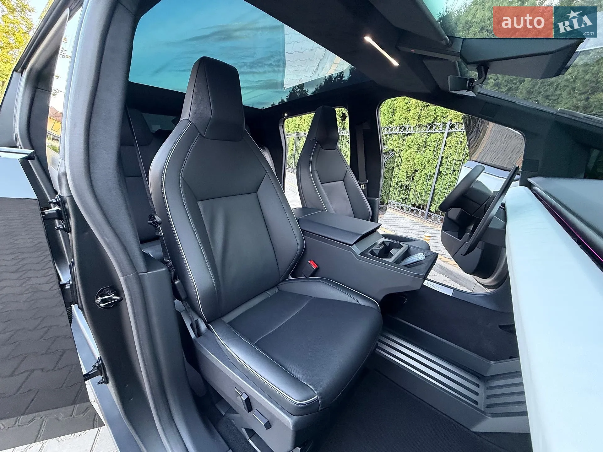 2024 Tesla Cybertruck - мініатюра 75
