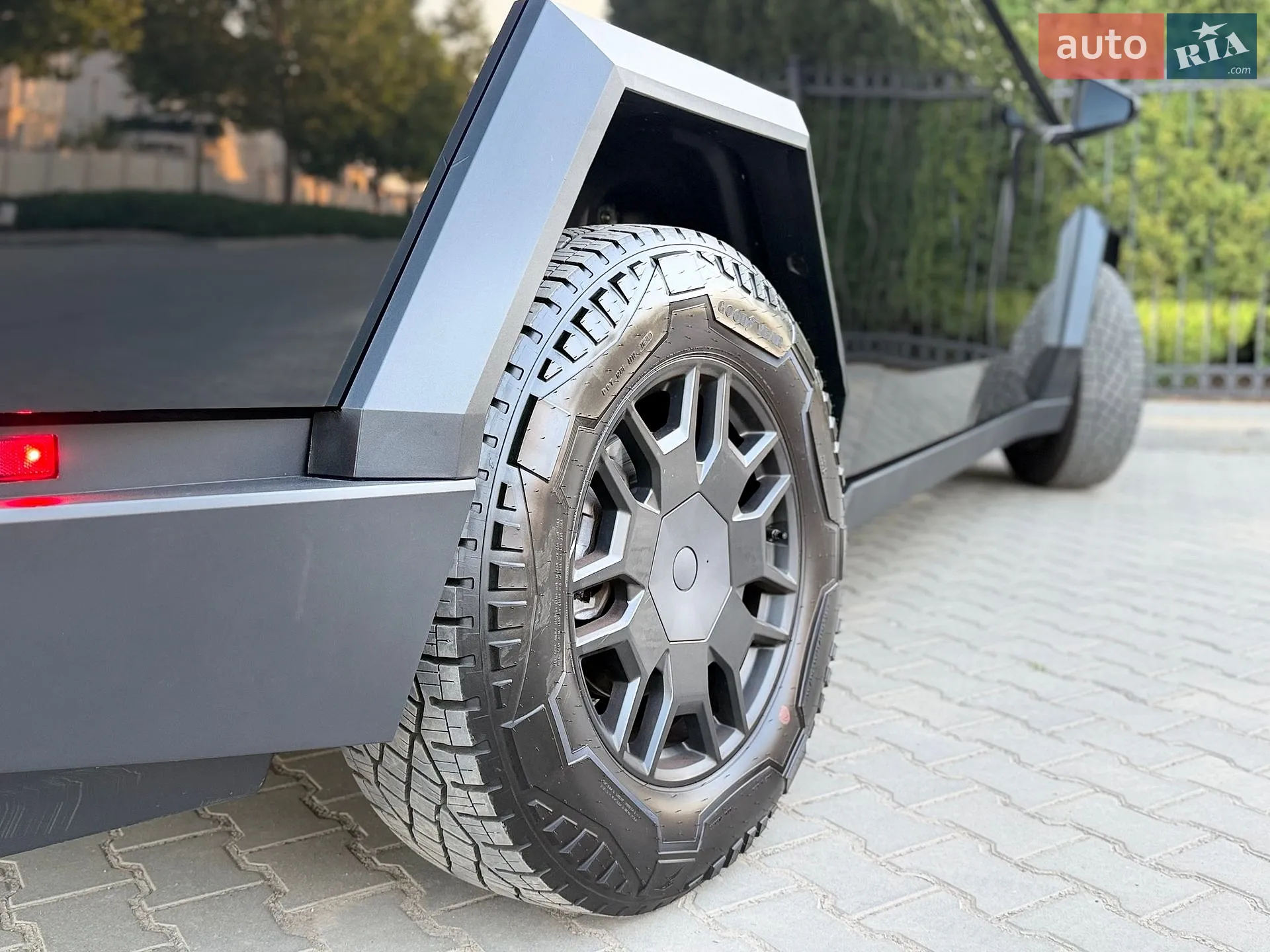 2024 Tesla Cybertruck - мініатюра 76