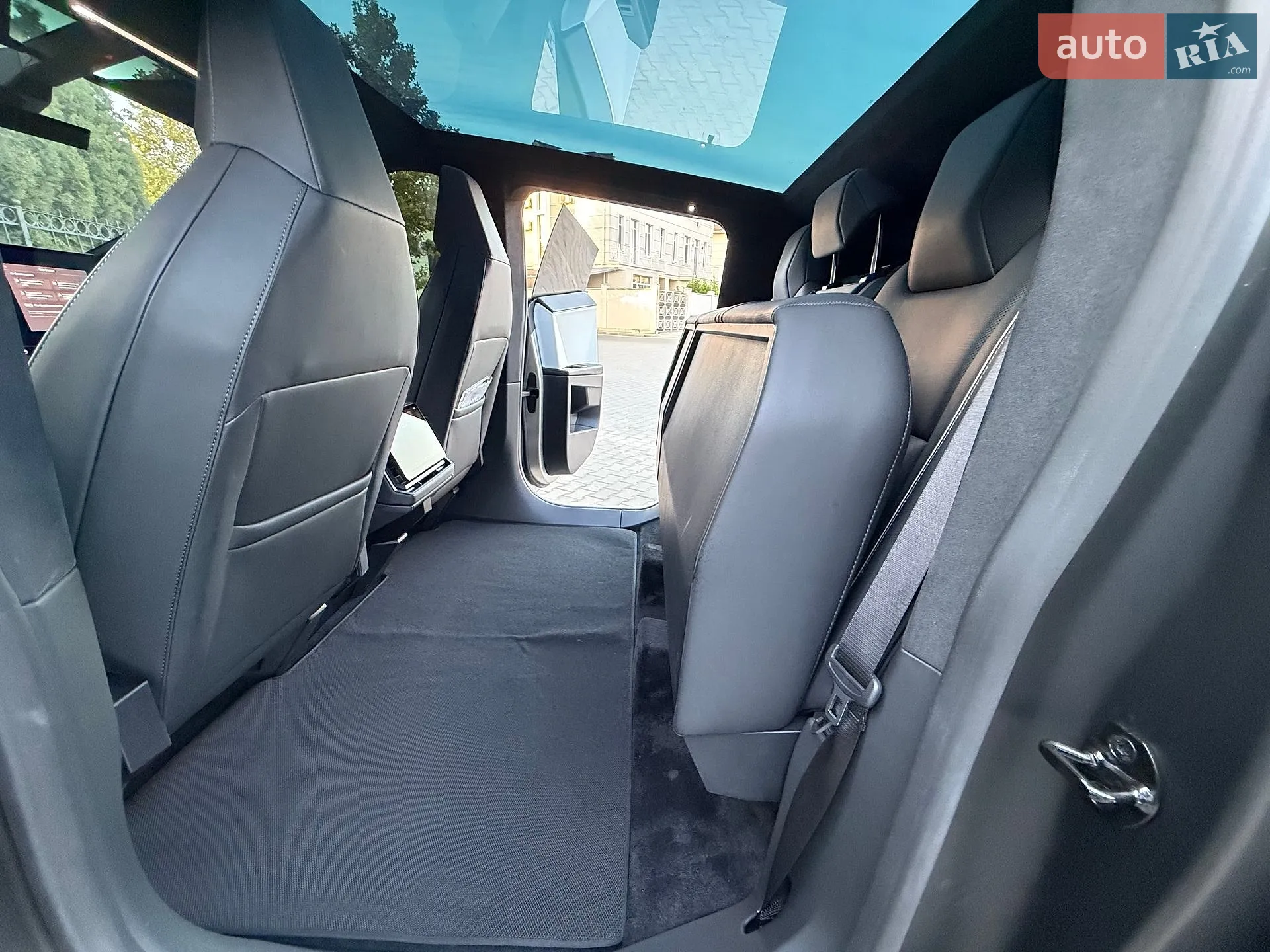 2024 Tesla Cybertruck - мініатюра 84