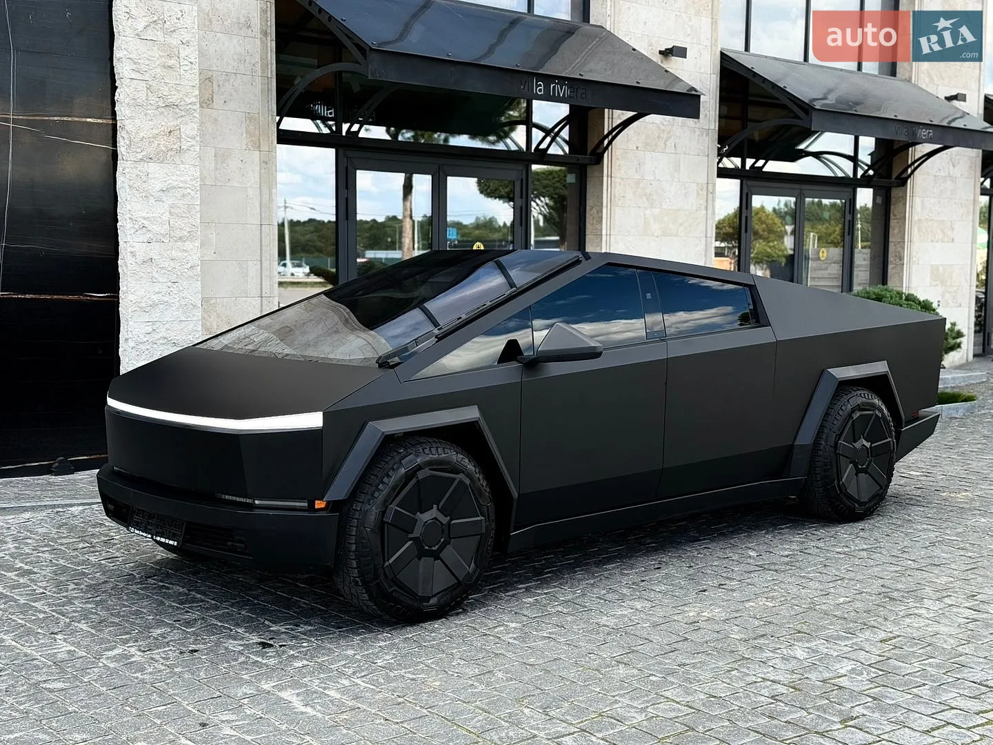 2024 Tesla Cybertruck - мініатюра 10