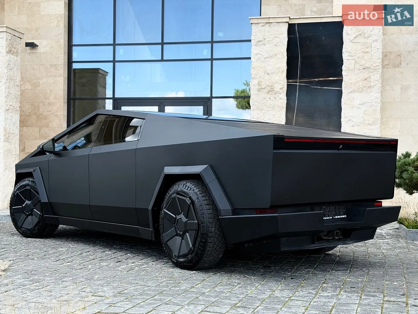 2024 Tesla Cybertruck - мініатюра 17