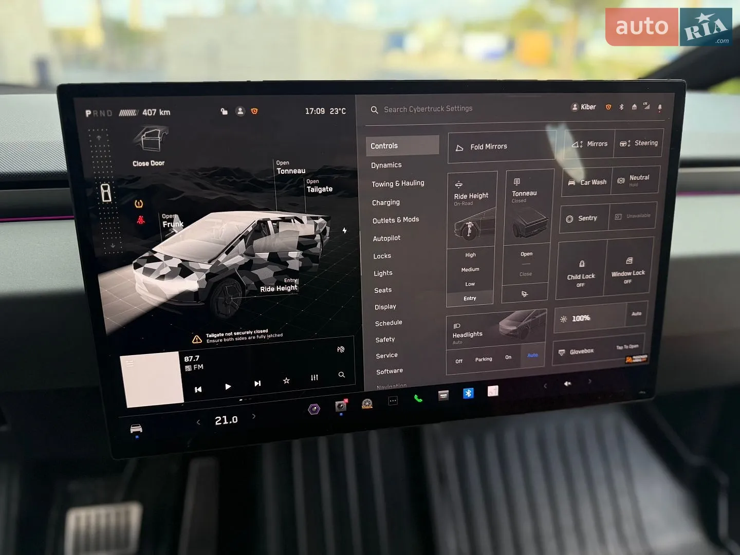 2024 Tesla Cybertruck - мініатюра 40