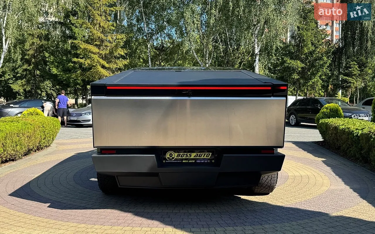 2024 Tesla Cybertruck - мініатюра 7