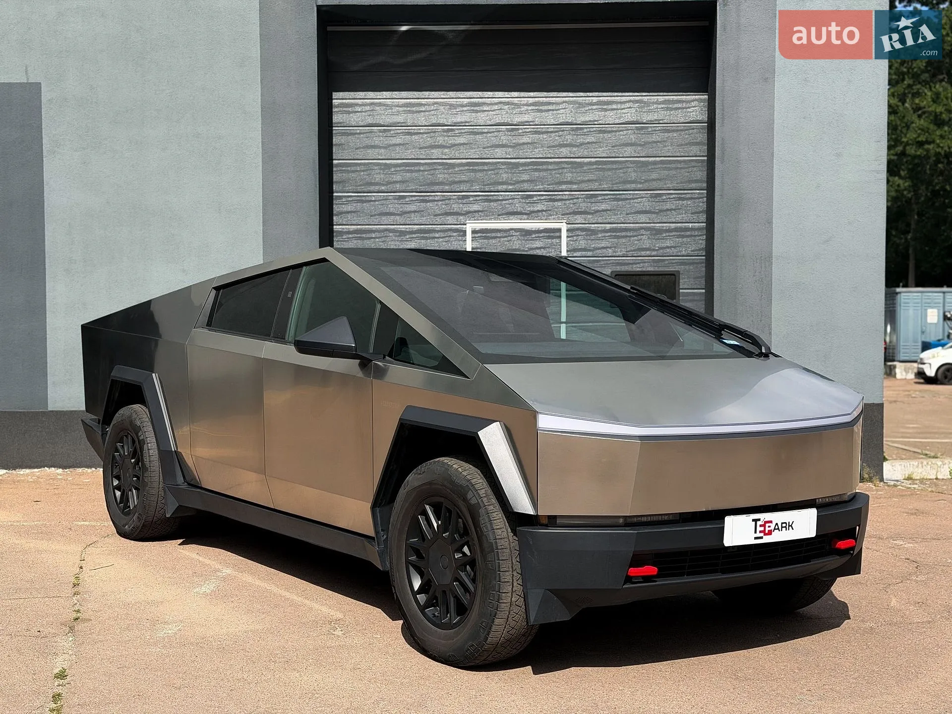 2024 Tesla Cybertruck - мініатюра 12