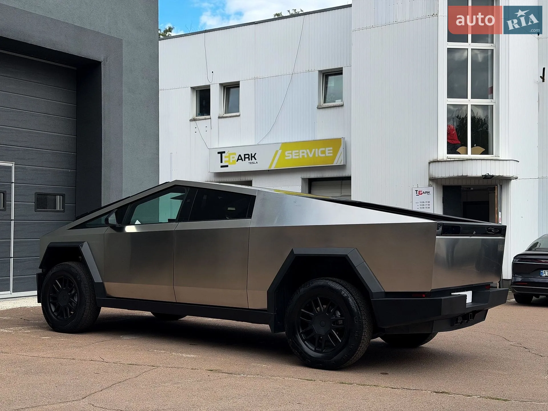 2024 Tesla Cybertruck - мініатюра 8