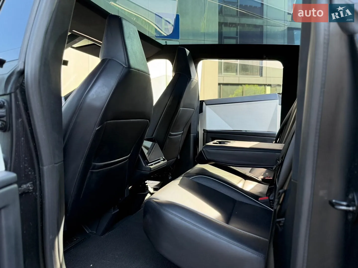 2024 Tesla Cybertruck - мініатюра 48
