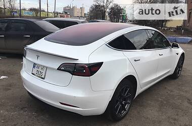 Седан Tesla Model 3 2018 в Харькове