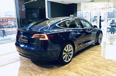 Седан Tesla Model 3 2018 в 