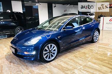 Tesla Model 3 2018