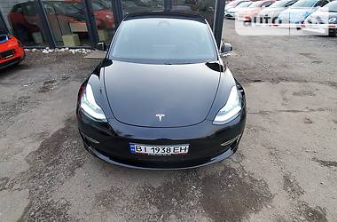 Седан Tesla Model 3 2018 в 