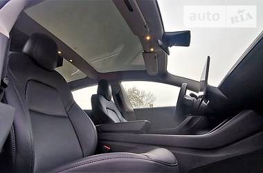 Седан Tesla Model 3 2018 в 
