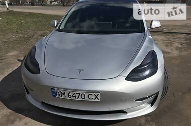 Седан Tesla Model 3 2018 в Житомире