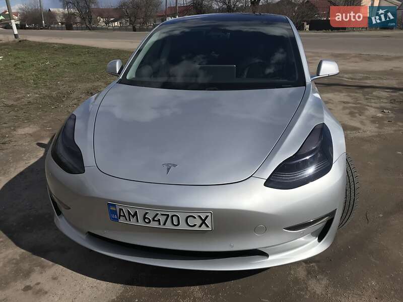 Tesla Model 3 2018