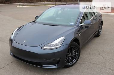Tesla Model 3 2018 Tesla Model 3 2018
