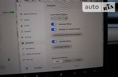 Седан Tesla Model 3 2018 в 