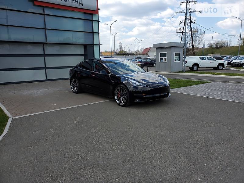 Седан Tesla Model 3 2019 в Києві