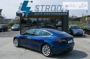 Седан Tesla Model 3 2018 в 