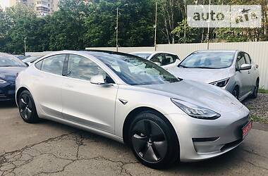 Tesla Model 3 2018