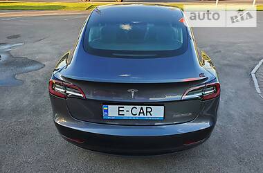 Седан Tesla Model 3 2019 в Киеве