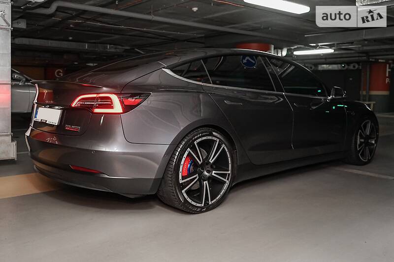 Седан Tesla Model 3 2019 в Києві фото 5 Седан Tesla Model 3 2019 в Києві