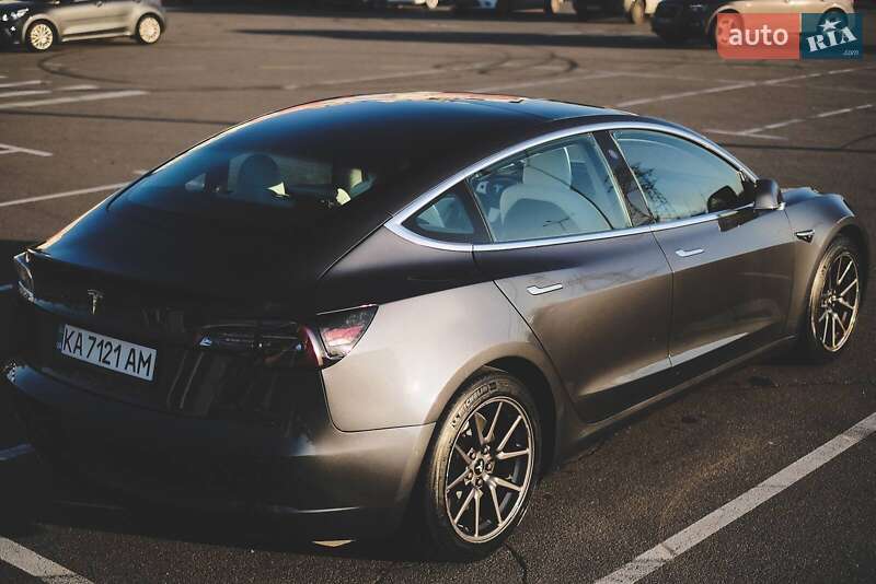 Седан Tesla Model 3 2018 в Киеве фото 8 Седан Tesla Model 3 2018 в Киеве