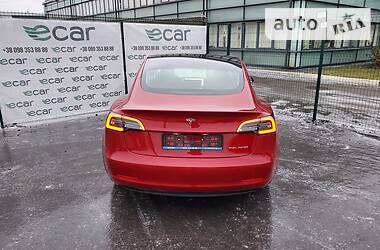 Седан Tesla Model 3 2019 в Киеве