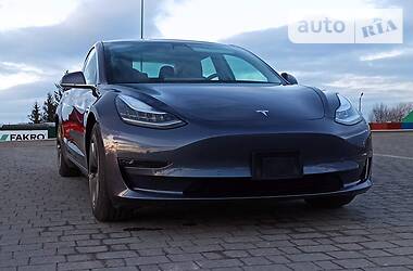 Седан Tesla Model 3 2019 в Стрые