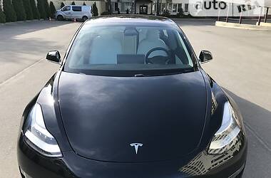 Седан Tesla Model 3 2018 в Черноморске