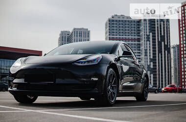 Tesla Model 3 2018