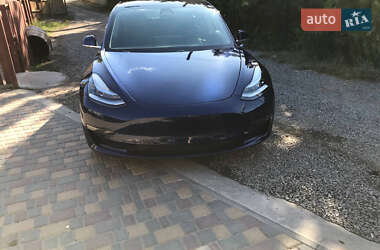 Седан Tesla Model 3 2019 в Черноморске
