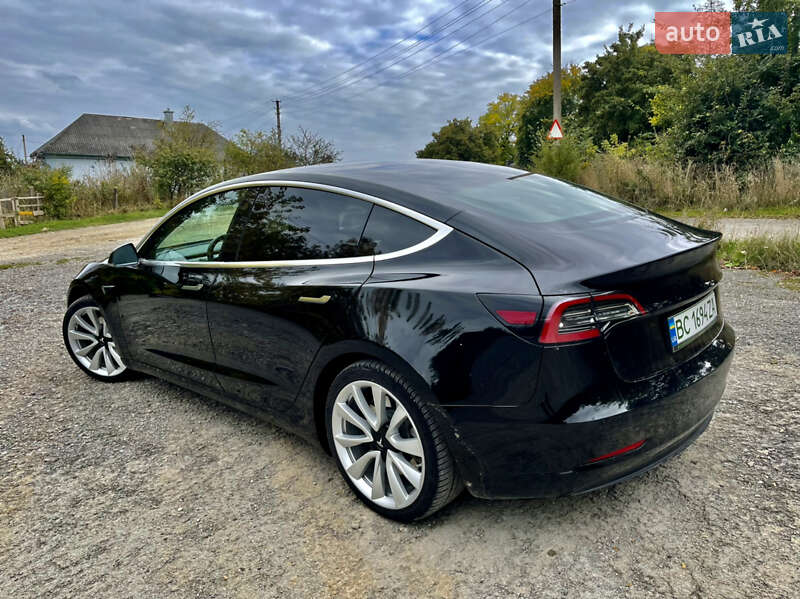 Седан Tesla Model 3 2019 в Тернополе