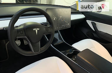 Седан Tesla Model 3 2019 в Кам'янці-Бузькій