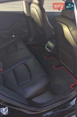 Седан Tesla Model 3 2019 в 