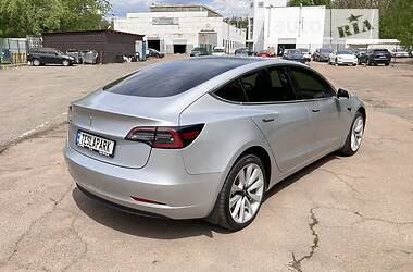 Седан Tesla Model 3 2018 в Києві