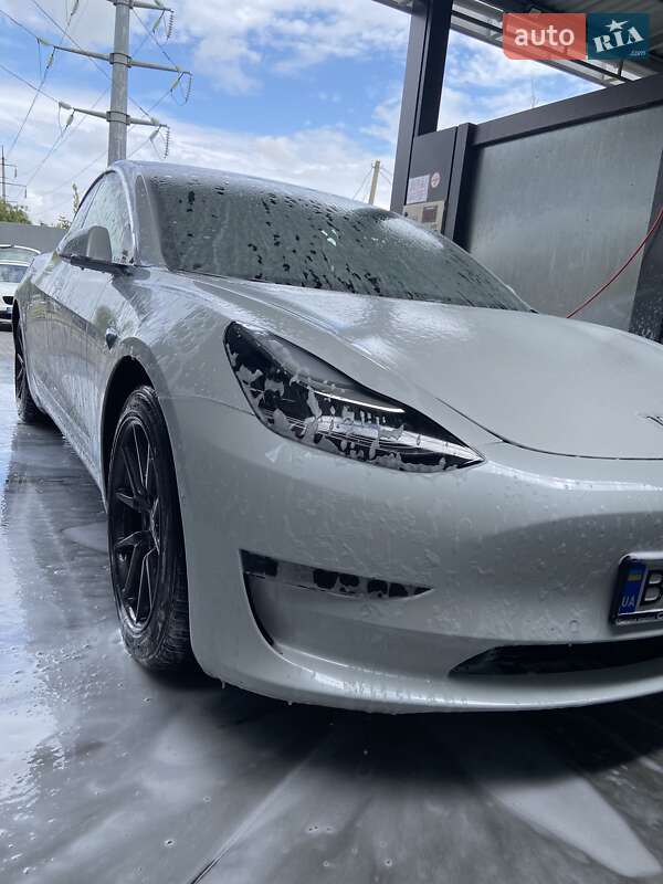 Седан Tesla Model 3 2019 в Одесі