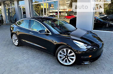 Седан Tesla Model 3 2018 в 
