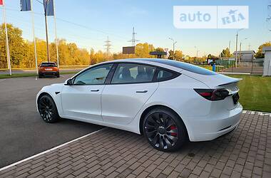 Седан Tesla Model 3 2022 в Києві