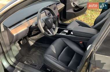 Седан Tesla Model 3 2019 в Черновцах