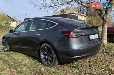 Седан Tesla Model 3 2019 в Черновцах