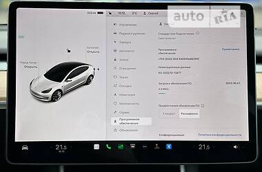 Седан Tesla Model 3 2020 в 