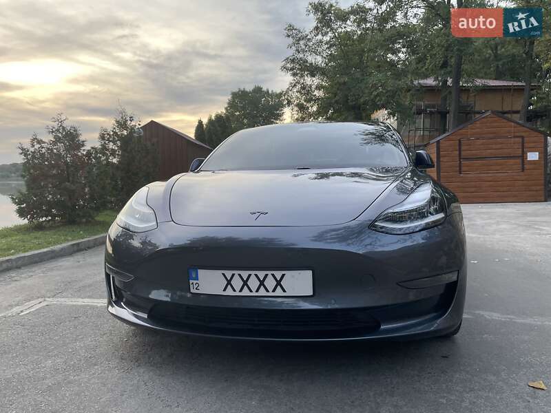 Седан Tesla Model 3 2018 в Кропивницком
